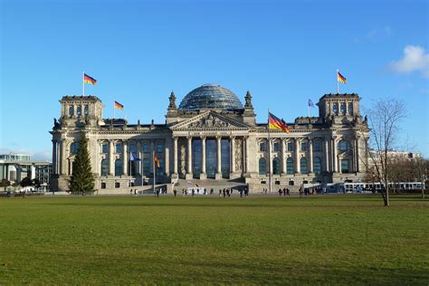 Kostenlose foto : Gebäude, Chateau, Palast, Wahrzeichen, Anbetungsstätte, Sehenswürdigkeiten ...