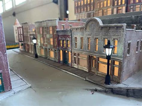 Clark's N scale city layout - Model railroad layouts plansModel ...