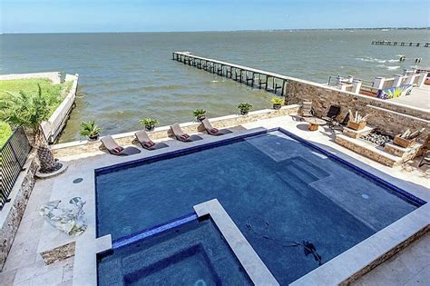 Coastal beach homes for sale in Texas