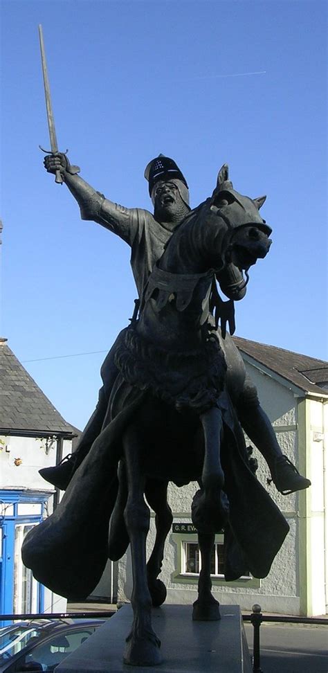 Owain Glyndwr Statue (Corwen) - 2019 All You Need to Know Before You Go (with Photos) - Corwen ...