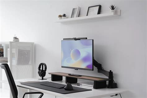 Benefits of Using Monitor Light Bars | BenQ US