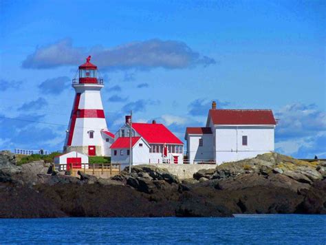 Bay of Fundy Blog: September 2010 | Lighthouses usa, Nova scotia ...