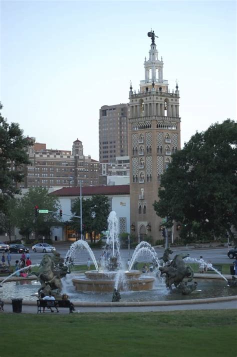 Must See Kansas City Attractions - I love this city!