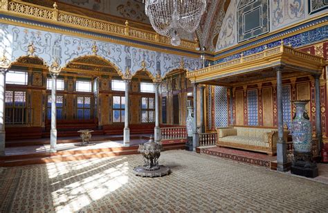 Touring the Topkapı Palace & Harem: The Opulent Heart of the Ottoman ...