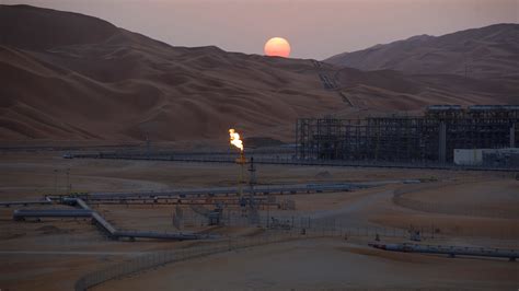 Democrats push to punish Saudi Arabia for oil production cut : NPR