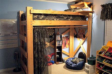 100+ cute loft beds college dorm room design ideas for girl (84) | Diy loft bed, Dorm room diy ...