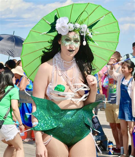 A Look Inside The Coney Island Mermaid Parade - Kayla's Chaos