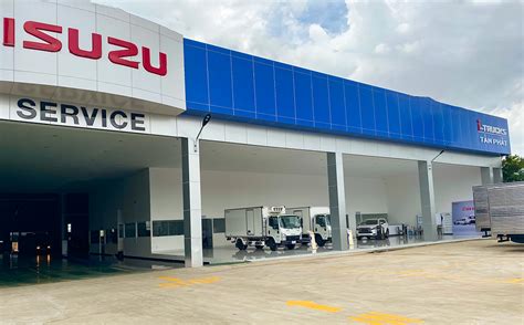 ISUZU VIETNAM OPENED i-TRUCKS TAN PHAT SATELLITE IN DONG NAI | ISUZU ...