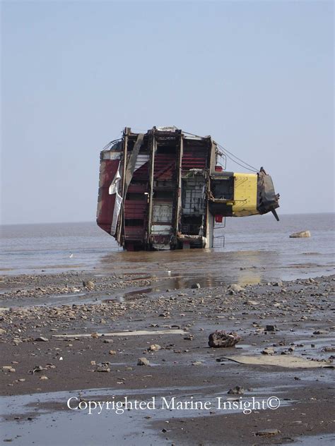 Alang, Gujarat: The World’s Biggest Ship Breaking Yard & A Dangerous ...