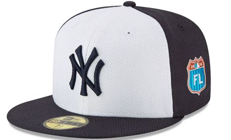 Here are the Yankees' uniforms and hats for spring training (PHOTOS ...