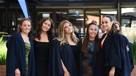 In pictures: Sacred Heart College Geelong students celebrate graduation | Geelong Advertiser