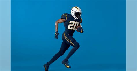 Chargers Debut New Uniforms