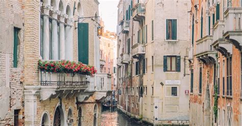 Old Historic Houses on Canal Street · Free Stock Photo