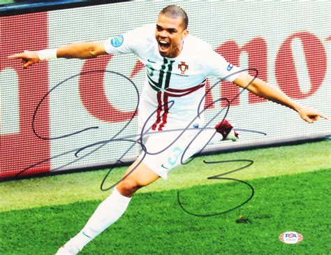 Pepe Signed Portugal 11x14 Photo (PSA COA) | Pristine Auction