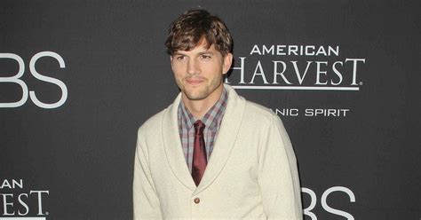 Ashton Kutcher Biography - Childhood, Life Achievements & Timeline