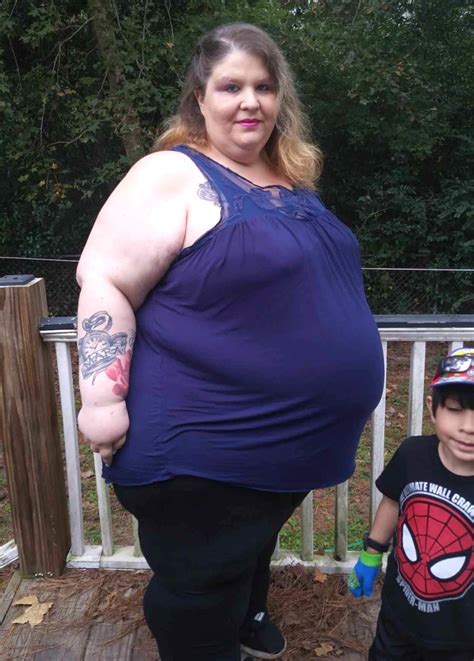 Mom Lost 400 Pounds Starting With Diet Changes, Riding A Tricycle