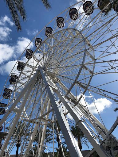 Tourist Attraction «Irvine Spectrum Ferris Wheel», reviews and photos ...