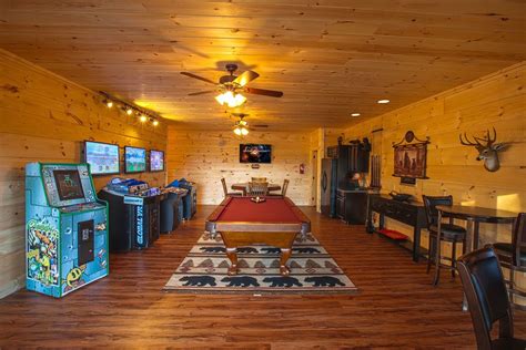 Gatlinburg Mansion Game Room 1 | Gatlinburg cabin rentals, Gatlinburg, Luxurious bedrooms