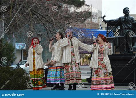 Singers editorial image. Image of folklore, singers - 141894775