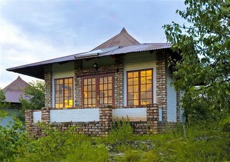 Etosha Safari Lodge - Lodge souh of the Etosha National Park