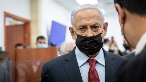 Netanyahu attends testimony of key witness in corruption trial