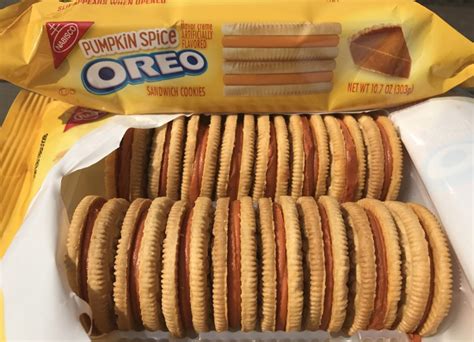 REVIEW: Nabisco Pumpkin Spice Oreos - Junk Banter