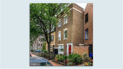 Barack Obama's old D.C. house is for sale - Axios Washington D.C.