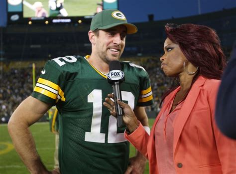 NFL reporter Pam Oliver to leave after season