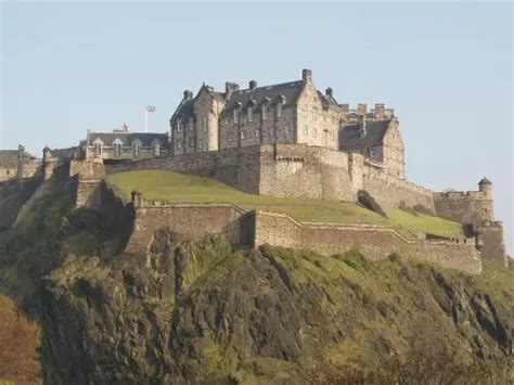 10 Interesting Edinburgh Castle Facts | My Interesting Facts