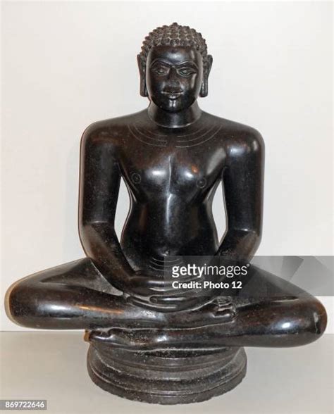 38 Mahavir Statue Stock Photos, High-Res Pictures, and Images - Getty ...