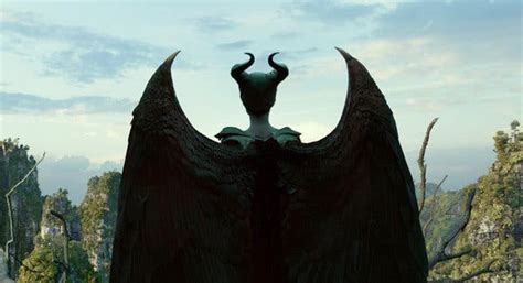 Angelina Jolie Is Back as Maleficent. Her Wings Are, Too. - The New ...