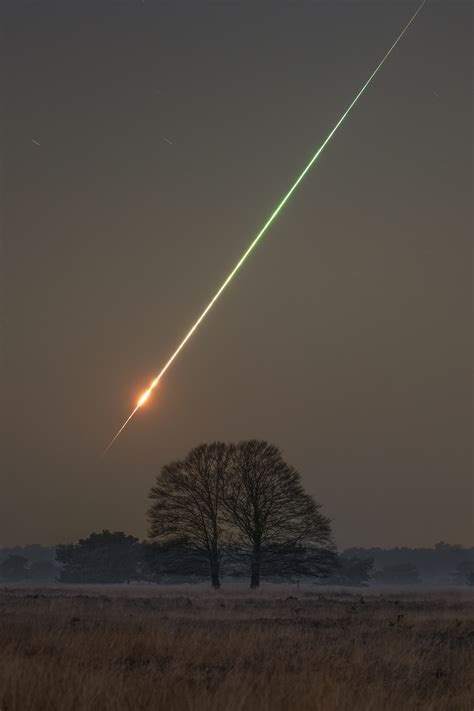 APOD: 2023 February 17 - 2023 CX1 Meteor Flash