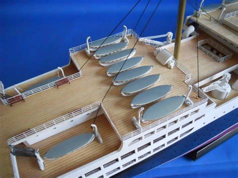 Buy RMS Aquitania Limited 50in w/ LED Lights Model Cruise Ship - Model Ships