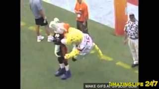 Very funny sports mascots bloopers