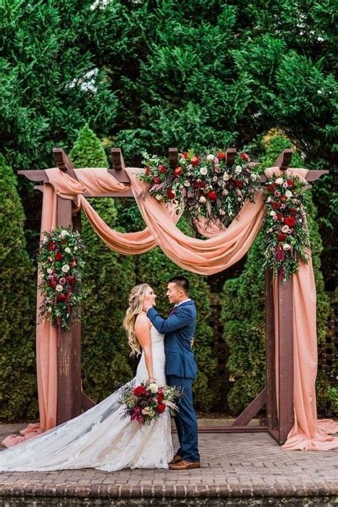 20 Outdoor Fall Wedding Arches for 2024 | Roses & Rings