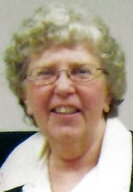 Obituary for Joan Kay Bond | Bond Funeral Home, Freeport, OH