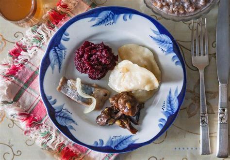 Christmas Dinners Around The World: What People Eat For Holidays