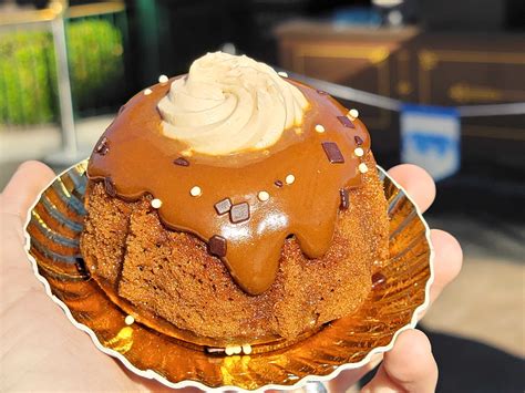 REVIEW: Coffee Kahlua Bundt Cake is a Decadent Treat at Joffrey's Gourmet Coffee Kiosk in Disney ...