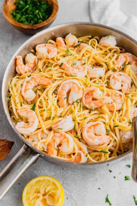 Easy Shrimp Scampi Linguine Recipe - Midwest Nice