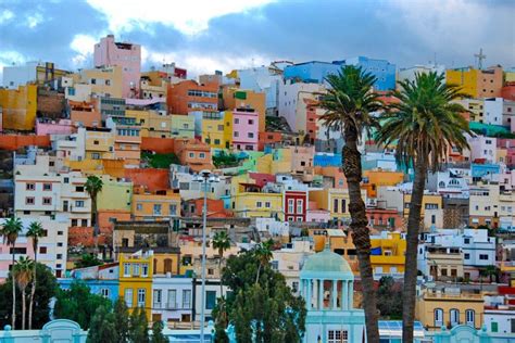 vrolijk; al die gekleurde huizen | Isole canarie, Las palmas de gran canaria, In viaggio