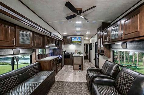 Heartland Fuel Toy Hauler Travel Trailer Reviews | Floorplans | Features | Available Models ...