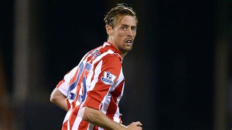 Peter Crouch eyes goals glut for Stoke after winner at Fulham - Eurosport