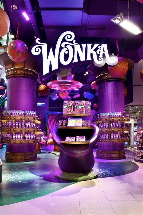 Resultado de imagen para willy wonka store | Chocolate stores, Candy ...