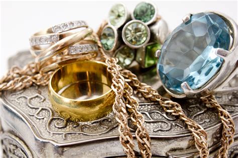 A Beginner's Guide For Investing In Jewelry - Coin Exchange NY