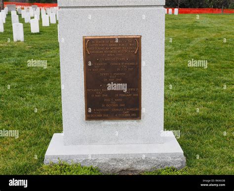 Space shuttle challenger memorial hi-res stock photography and images - Alamy