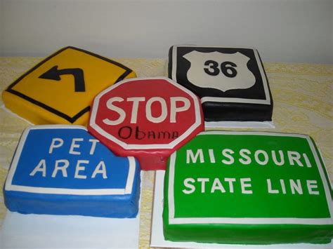 Yummy Signs Made Out of Cake, turn left cake, stop sign cake, pet area cake, state line cake ...