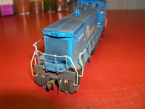 Athearn Blue Box SW1500 - Conrail 9615 | ModelRailroadForums.com