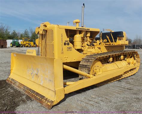 1953 Caterpillar D8 dozer in Greenwood, MO | Item L3196 sold | Purple Wave