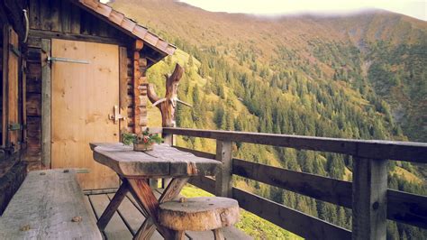 8 Breathtaking Fire Lookouts You'll Want to Rent Right Now - The Manual