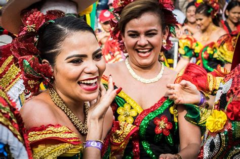 Tradiciones coloridas: Culturas de Colombia - SJR Colombia